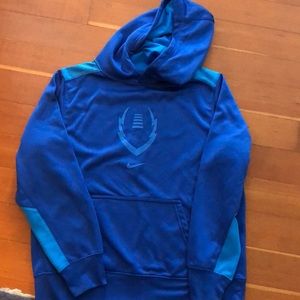 Nike Therma-Fit boys XL hoodie